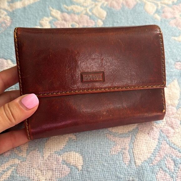*Old River Travel* Trifold Leather Wallet Plaid Lining Old-World Style